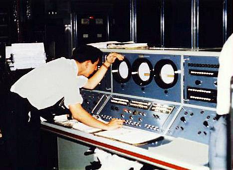 Engineer Patrick Ascroft Peerint into II/1